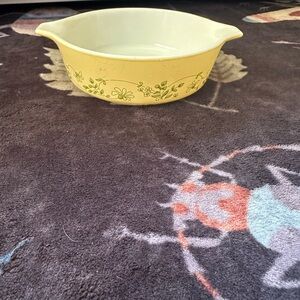 Pyrex Yellow and Green Floral Baking Dish